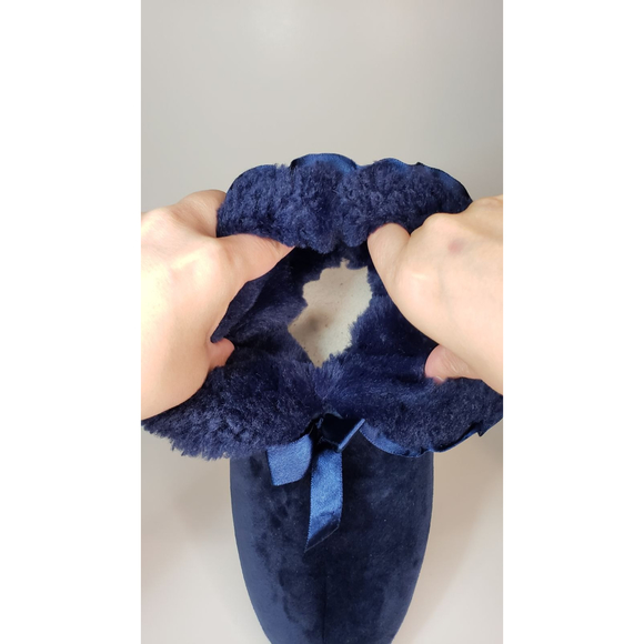 Blue Dearfoams Slippers - Picture 8 of 9